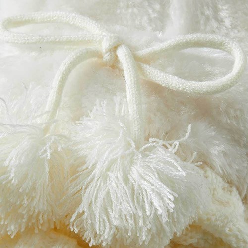 Beenwarmers met Bollen Ecru (detail)