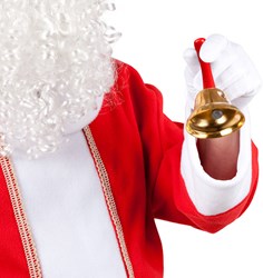 Vier Kerst met de kerstversiering van