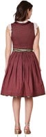 Dirndl Doris Bordeaux Rood (60cm) - 2dlg. (achterkant)