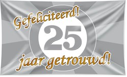 Gevelvlag 25 Jaar Getrouwd (150x90cm)