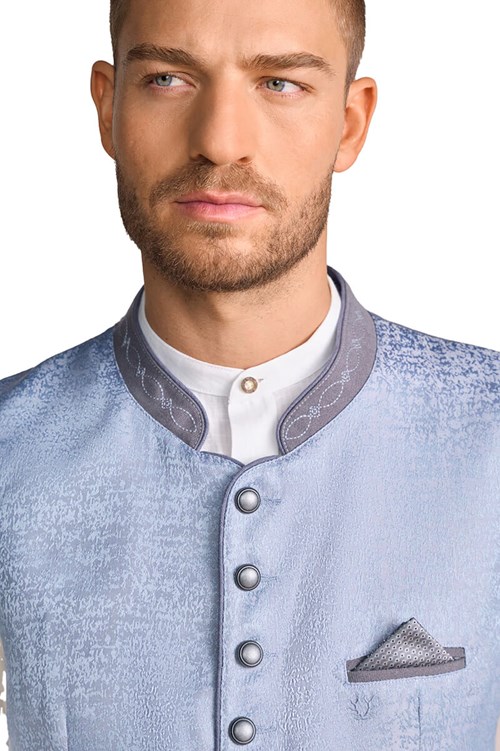 Trachtenvest Aiden Luxe Hellblau (detail)
