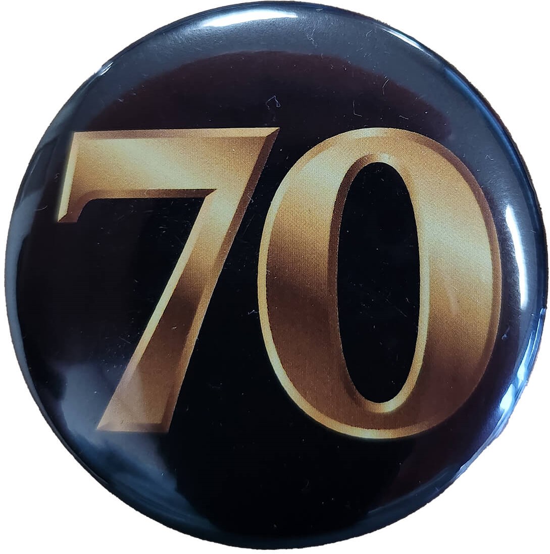 Button Met Magneet 58 MM - Hoera 17 Jaar - NIET VOOR KLEDING