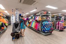 Feestwinkel Megastore Borne | Carnavalsland-138