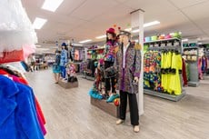 Feestwinkel Megastore Borne | Carnavalsland-136