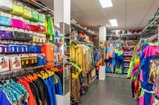 Feestwinkel Megastore Borne | Carnavalsland-129